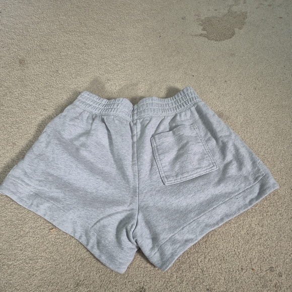 Men's Gray Casual Shorts - Picture 5 of 6